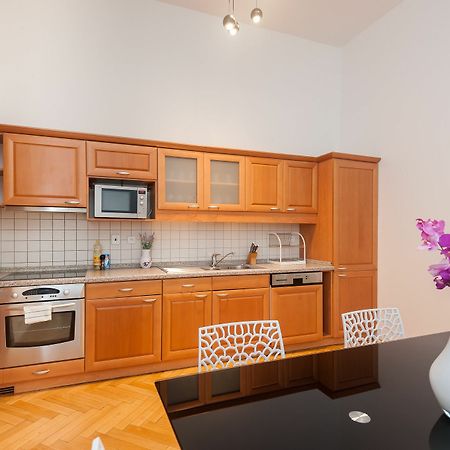 Slovansky Dum Boutique Apartments Prague Exterior photo